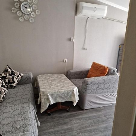 Larisa Apartment Tbilisi ภายนอก รูปภาพ