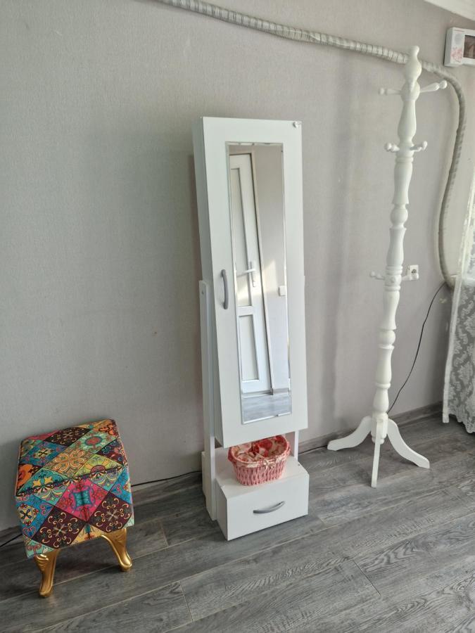 Larisa Apartment Tbilisi ภายนอก รูปภาพ